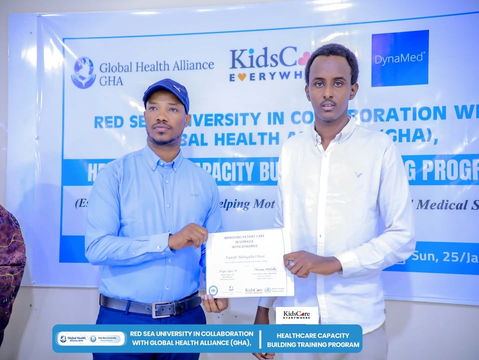 Honoring Student Success: Certificate Awarding Ceremony at Red Sea University